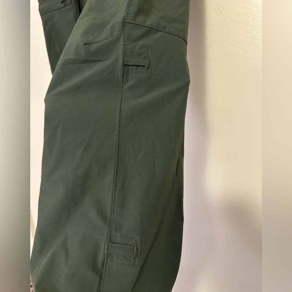 REI Women's Cargo Pants - Picture 6 of 8